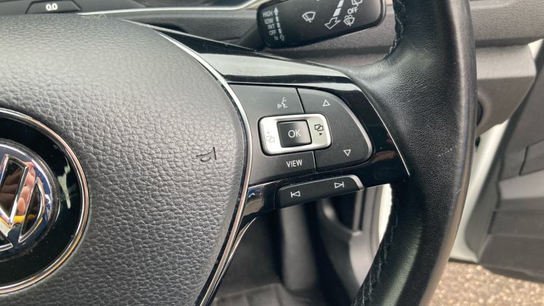 Volkswagen T-Roc 1.0 TSI SE 5dr Petrol Hatchback